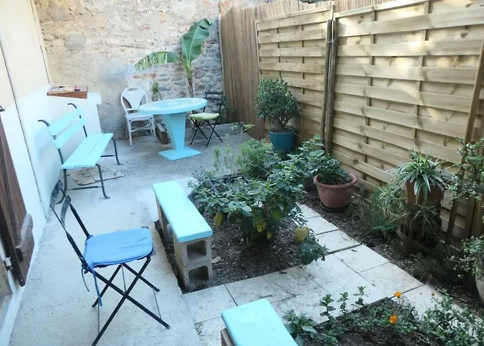 Beau T3, Calme, Parking Gratuit *